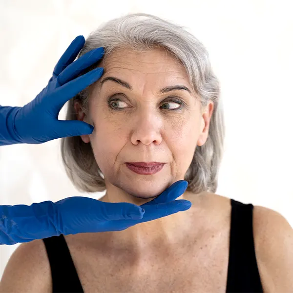 Img-Dr_Mauricio_Serrano-CirugiaIndividual-2025-estiramiento-facial-bogota